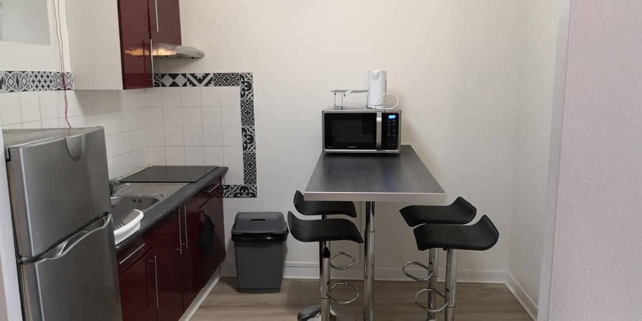 푸아티에 Appatement T3 Meuble A Neuf 아파트 외부 사진